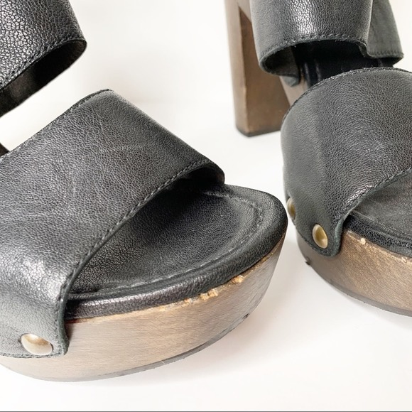 Stuart Weitzman Black Gladiator Sandals SZ 10 - Picture 4 of 9